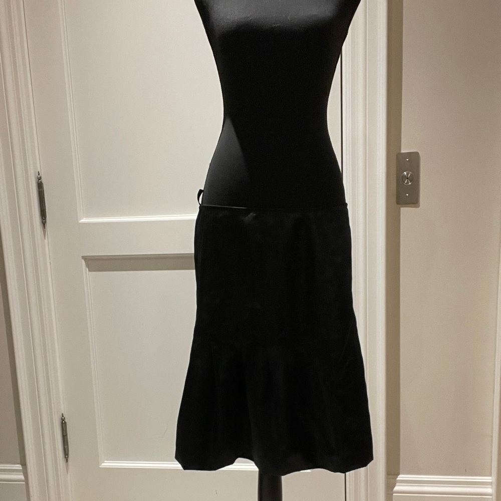 Apostrophe Classic Black Skirt⭐️